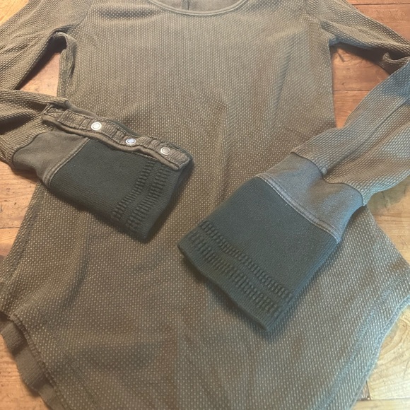 army green free people thermal L - Picture 10 of 10
